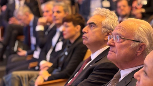 G uB9IJXAAA esg?format=jpg.jpg