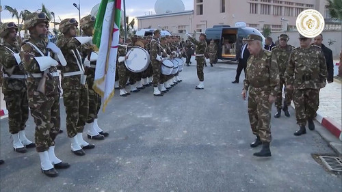 0BiEX1Hav XCGvOO.jpg