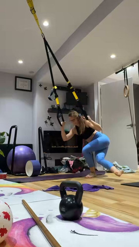 8g B1dSLrzk2pUB6.jpg