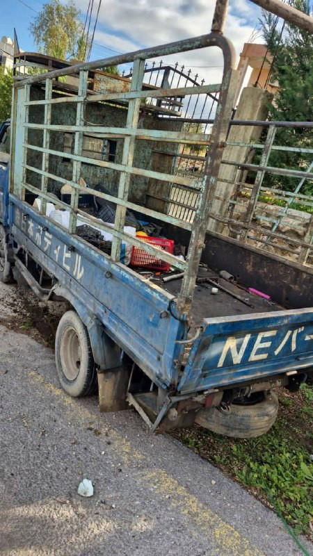 مصادر لبنانية: إصابات في قصف طيران الاحتلال المسير لمركبة في بلدة المنصوري جنوب لبنان....