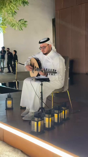 leh8bky4ckBr5WaK.jpg