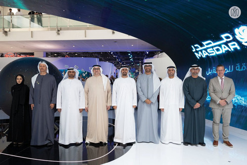 G tlzWLaEAAndDp?format=jpg.jpg