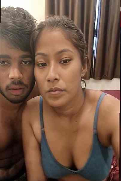 Blu Bra Couple Stripchat Uncut – Hindi Hot Short Film – WEB-DL X264 1080p – Download