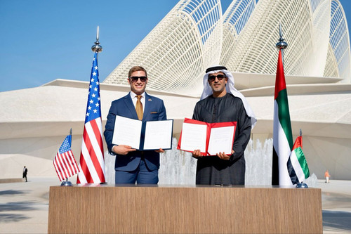 G sK2dgbQAURvis?format=jpg.jpg