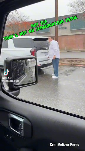 A8C1Lro5a aduEgM.jpg