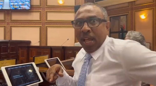 8fI5bmJVhd8xz 6I.jpg