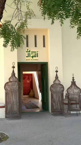 XsUCWlgzIB GjLUf.jpg