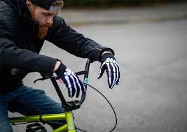 images?q=tbn:ANd9GcSFlX9B a5npjM8KizBGgeitcaHI93YUMzqRQ&s.jpg