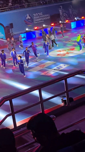 DL0snLnUH JvK7p2.jpg