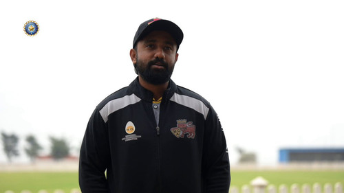 riJfpS1U884K 1bw.jpg