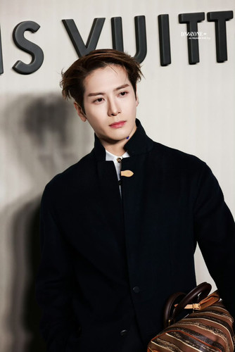 G kd2p2bwAAN oG?format=jpg.jpg