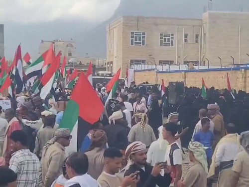 ThzVN JzeaFXFYD3.jpg