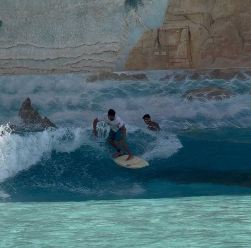 G t9yqbbQAEz1Qj?format=jpg.jpg