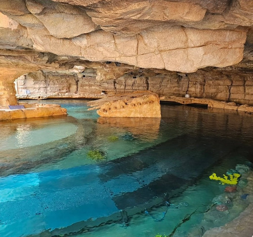 G t9zKxaYAAuuSS?format=jpg.jpg