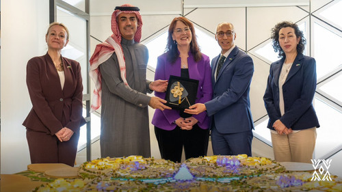 G uIxewbQAIb0Iq?format=jpg.jpg