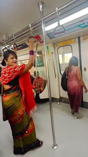 onMs5hcWv E6ztHi.jpg