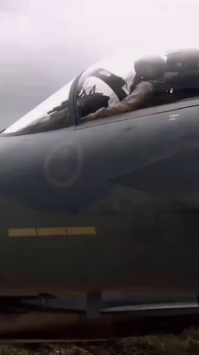 wJ2OQdCWAA wYUOl.jpg