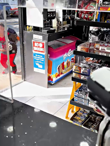 8vtYlcmhz8M09 NL.jpg