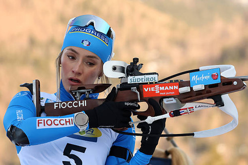 RUHPOLDING, GERMANY - JANUARY 16:  Hannah Auchentaller of Italy competes in the Women 7.5km Sprint d.jpg