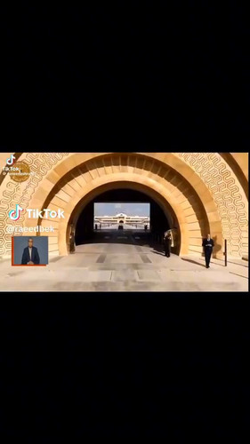 2YtT BruXHqTEqBM.jpg