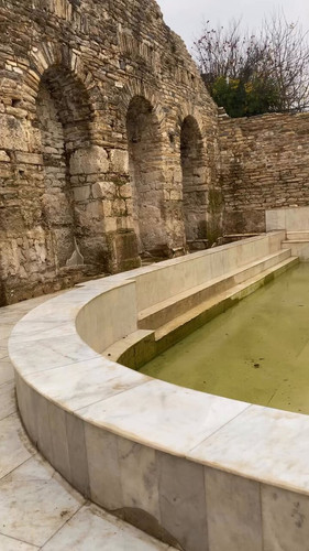 QCgl0N km0BlPmEP.jpg