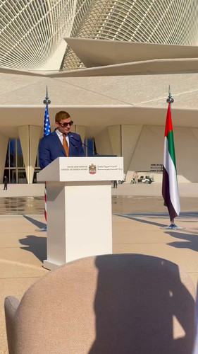 DBREmP XWy6umn 6.jpg