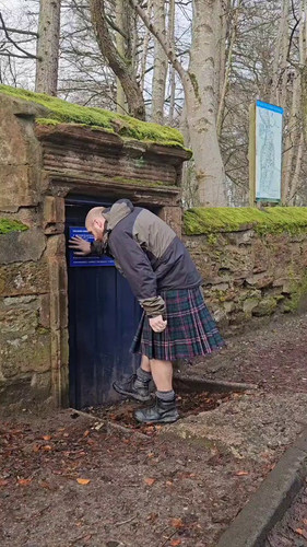 Mqv 1n8L8P8 8vEJ.jpg