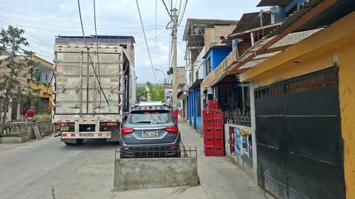 Descarga de Cerveza en Bar.jpg