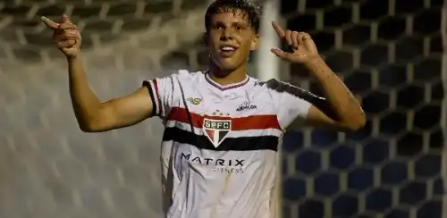 São Paulo aproveita expulsão do Operário, goleia e avança para as oitavas da Copinha