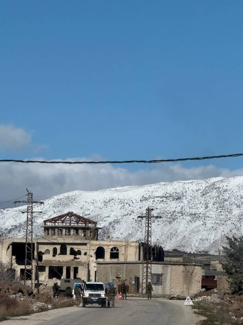 حاجز لقوات الاحتلال في جنوب سوريا

 • أقامت قوات الاحتلال الإسرائيلي حاجزًا عسكريًا مؤقتًا في قرية أوفانيا بريف القنيطرة جنوب سوريا.

 • أفادت مصادر م...