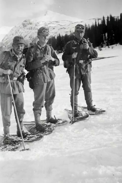 kkZ Rbi9OemBHgnI.jpg