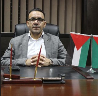 محافظة القدس: الاحتلال يواصل ما يسميه "أعمال تطوير" ساحة حائط البراق غرب المسجد الأقصى على أنقاض حارة المغاربة المهدمة منذ 1967، بهدف زيادة أعداد المق...