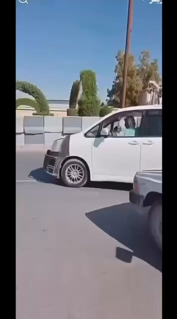 GgoLKrH2 EV7Z FQ.jpg
