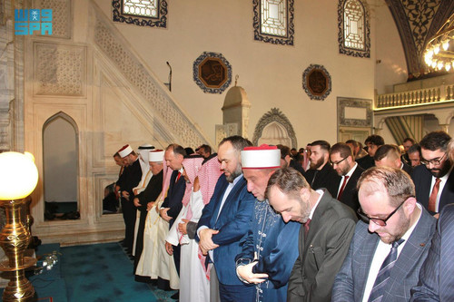 G7a0zw2WkAA XpS.jpg