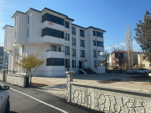 WhatsApp Image 2025 12 05 at 08.48.12.jpg