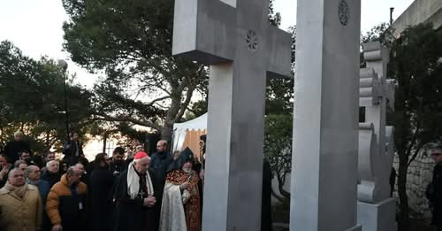 10755103850921635207?url=https%3A%2F%2Flurer.com%2Frs.php%3Fimage%3D%2Fdisc%2F06 12 25%2F26819fc4690.jpg