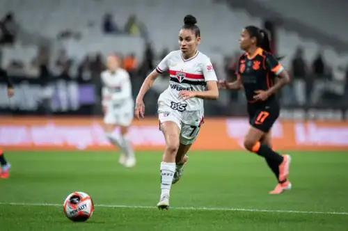 Corinthians e São Paulo em campo: emoções à flor da pele no confronto do Campeonato Paulista Feminino