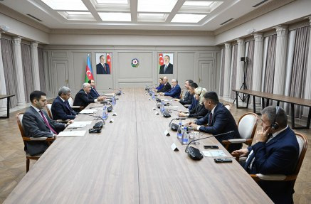 G7ZDGlOWgAEJBKP.jpg