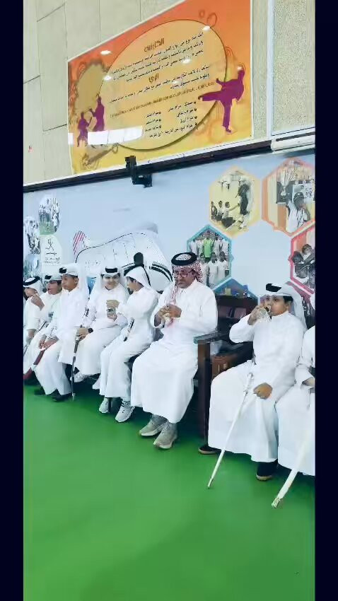 dr rvIa ZUHQ2Y5Y.jpg