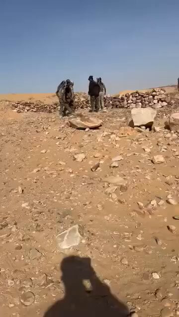 gdeZpFZ9tsU YaJI.jpg