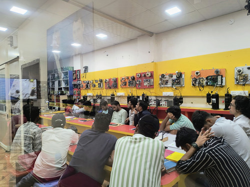 Multitech Institute | AC PCB Repairing Course in Delhi | 8800485390.jpg