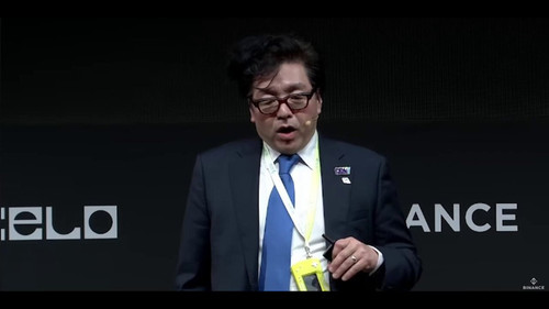 APe gsCdi0GwU0Xc.jpg