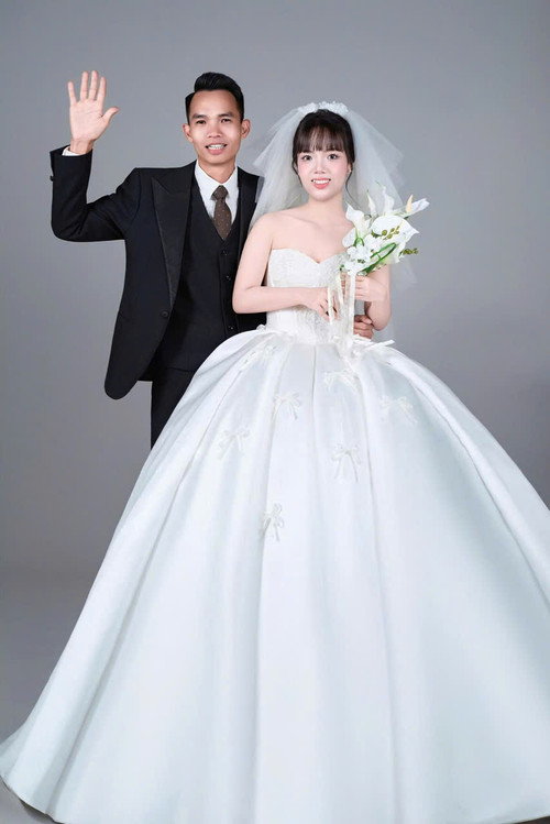 z7293515310812 48a972ad91f5064686ac8df53deb1bf8.jpg