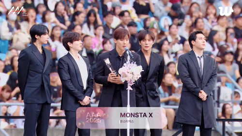 chunklist.m3u8 20251206 161826.mkv 20251206 162815.702.jpg