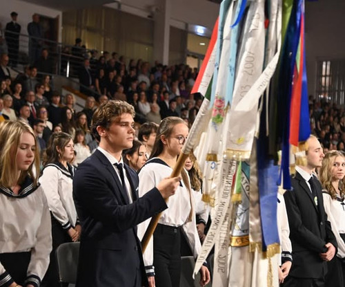 594554356 1535329668595393 4755778489787158583 n.jpg?stp=dst jpg s590x590 tt6& nc cat=101&ccb=1 7& n.jpg