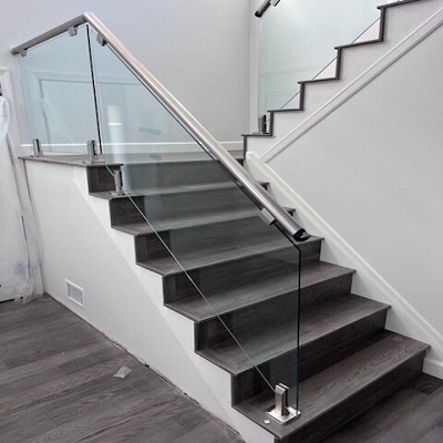railing contractor.jpg