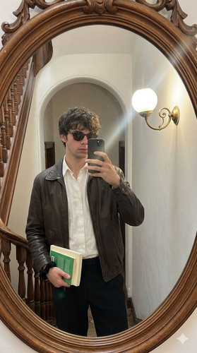PROMPT MIRROR SELFIE 1.jpg