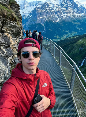 PROMPT HIKING.jpg