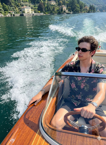 PROMPT ITALY BOAT.jpg