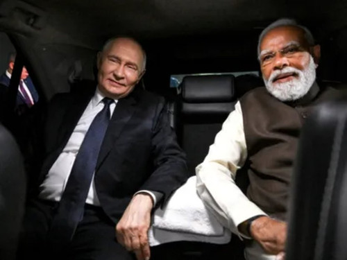G7Ye5MdWQAAKc1c.jpg